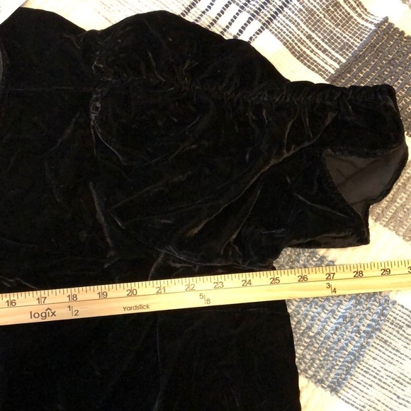 NWT Torrid Velvet Short Sleeve Top Sz 3X Black Party Holiday Classic Neutral - Picture 6 of 8